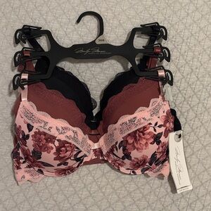 NWT Marilyn Monroe Pink, Floral and Black Lace 3 Bra Set